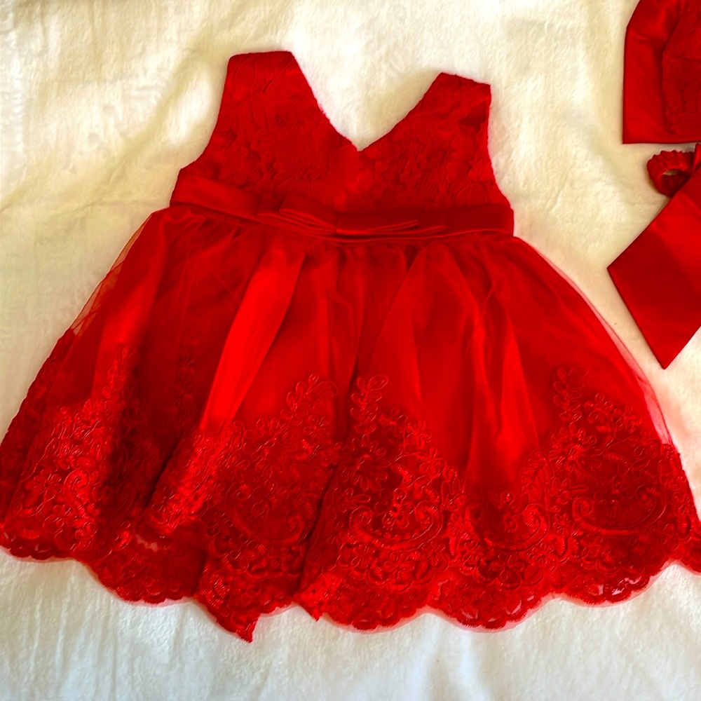 Beautiful Red Dress with lace & Bows, Size 3 Months - Picture 2 of 10